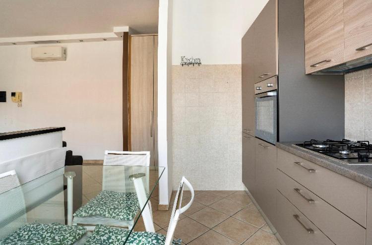 Casti - Appartamento Mm3 Comasina Milano Exterior foto